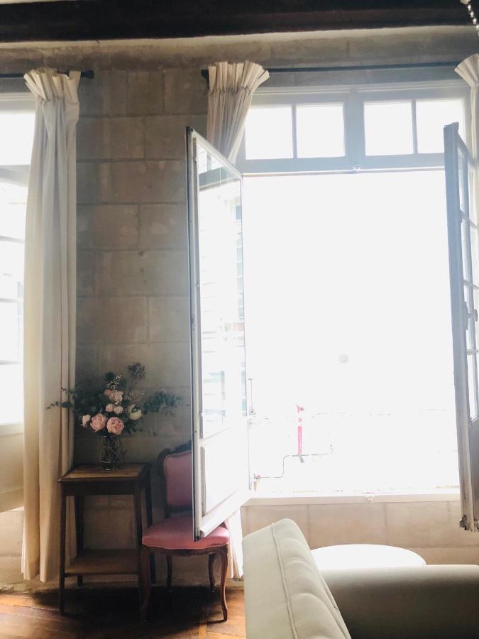 Charme D'Ancien Au Coeur De Vieux-Tours Apartamento Exterior foto