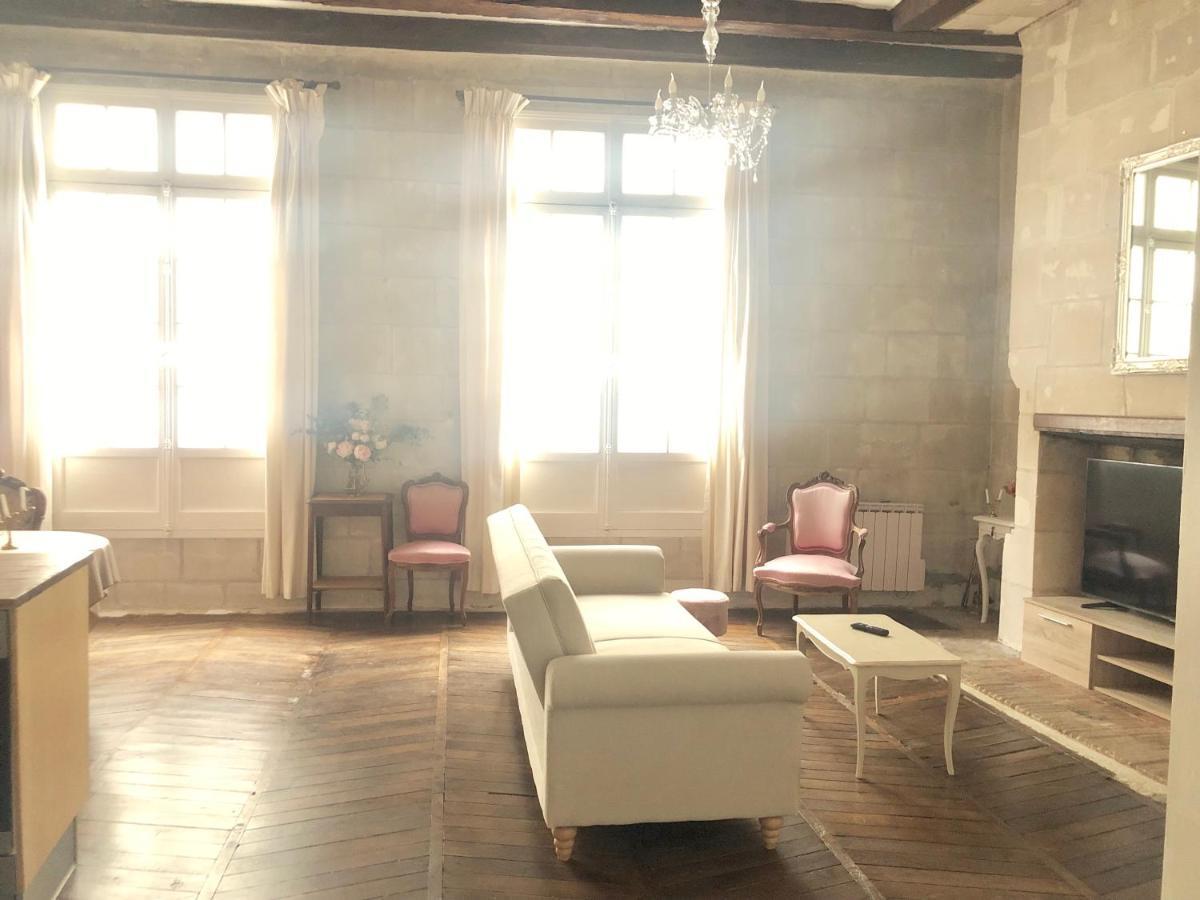Charme D'Ancien Au Coeur De Vieux-Tours Apartamento Exterior foto