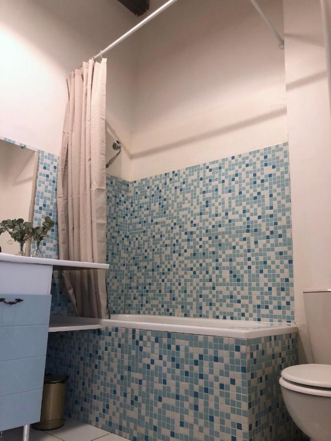 Charme D'Ancien Au Coeur De Vieux-Tours Apartamento Exterior foto