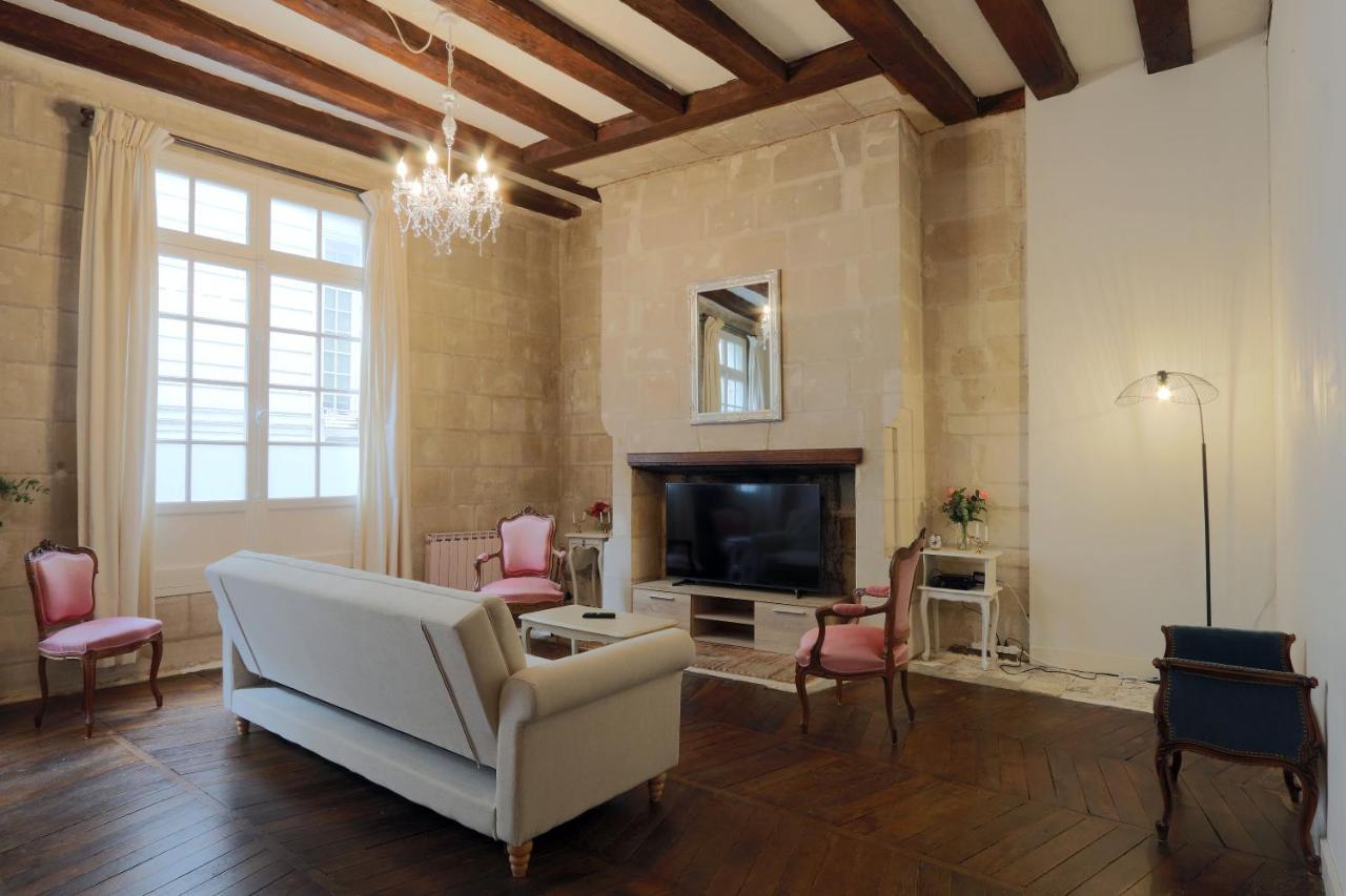 Charme D'Ancien Au Coeur De Vieux-Tours Apartamento Exterior foto